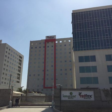 Red Fox By Lemon Tree Hotels, Sector 60, Gurugram Gurgaon Exteriör bild