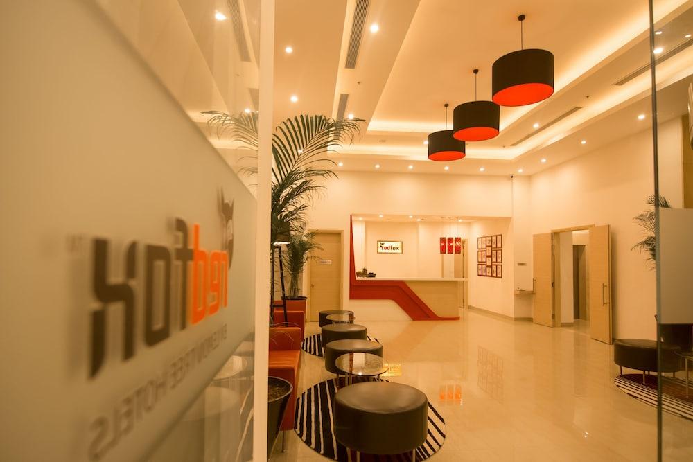 Red Fox By Lemon Tree Hotels, Sector 60, Gurugram Gurgaon Exteriör bild