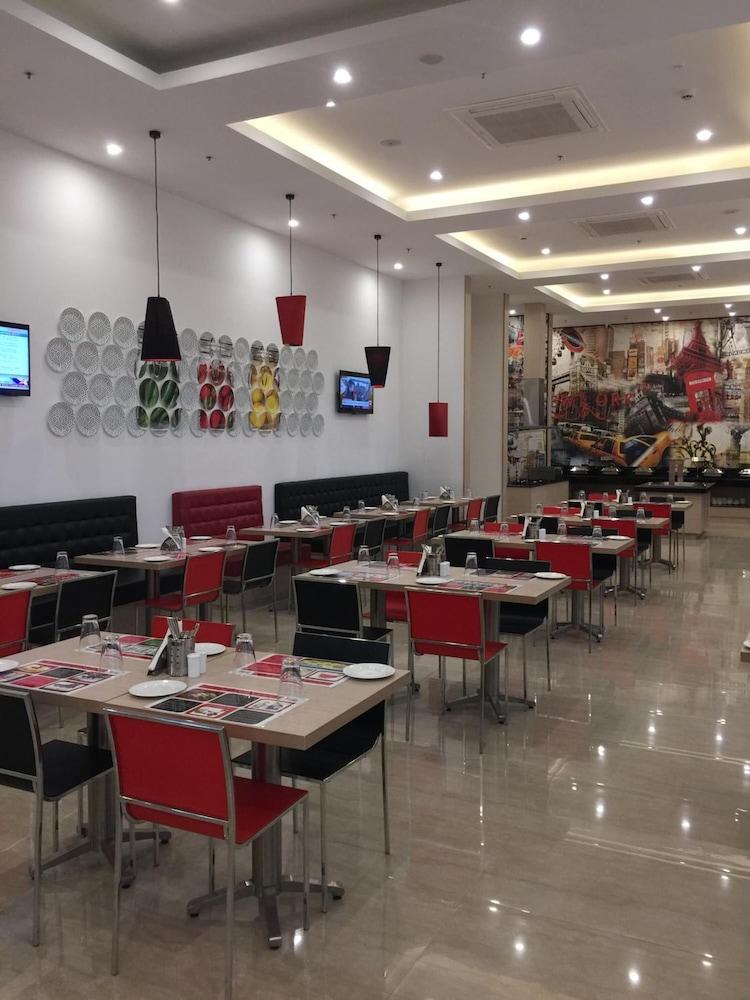 Red Fox By Lemon Tree Hotels, Sector 60, Gurugram Gurgaon Exteriör bild