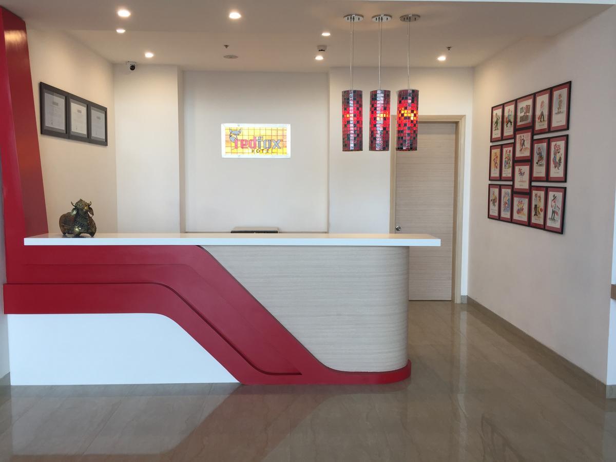Red Fox By Lemon Tree Hotels, Sector 60, Gurugram Gurgaon Exteriör bild